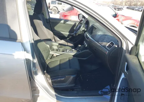 2016 Mazda Cx-5 Touring z USA, uszkodzony, nr VIN JM3KE4CY2G0638268